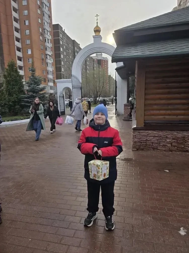 Со Светлой Пасхой всех поздравляют ученики 2А класса. Мира и добра всем🌹 #МОУСОШ33 #Пасха26