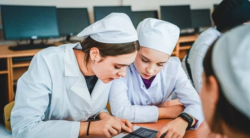 👩‍⚕️ Будущие медики Бердянска прокачали профессиональные навыки