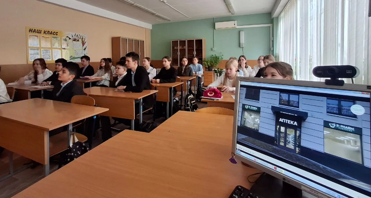 «Билет в будущее»: профессии, которые заботятся о здоровье   В рамках проекта «Билет в будущее» и те