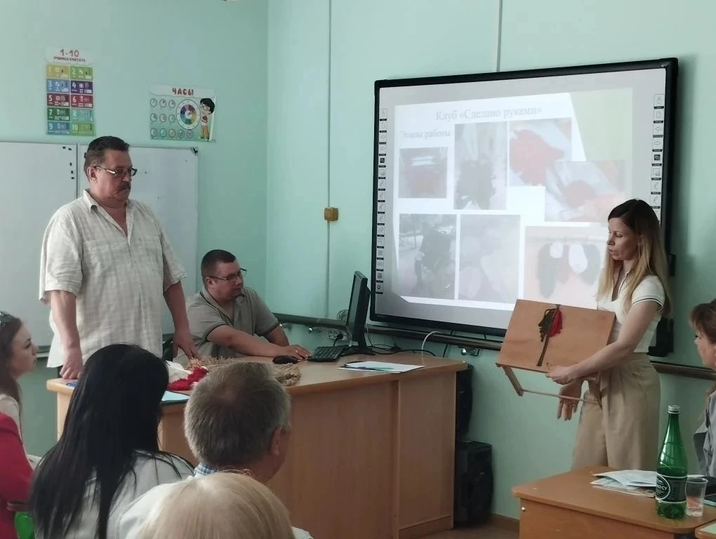 🤝Обмен опытом и новые горизонты для заботы о старшем поколении  🏡💼Специалисты Кардымовского дома-инт