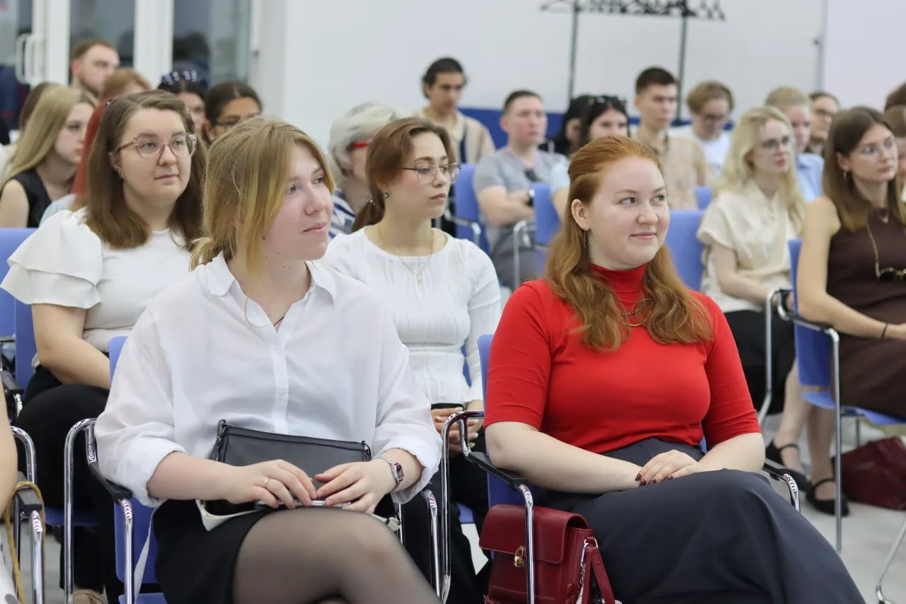 Наставничество 2.0: как вырастить профессионала? 🔝🎓  Наставничество – это не просто помощь новичку. 