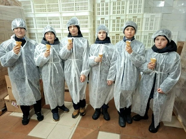 🍦В рамках проекта "Живые уроки" обучающиеся 6К класса отправились на самую вкусную экскурсию – на за