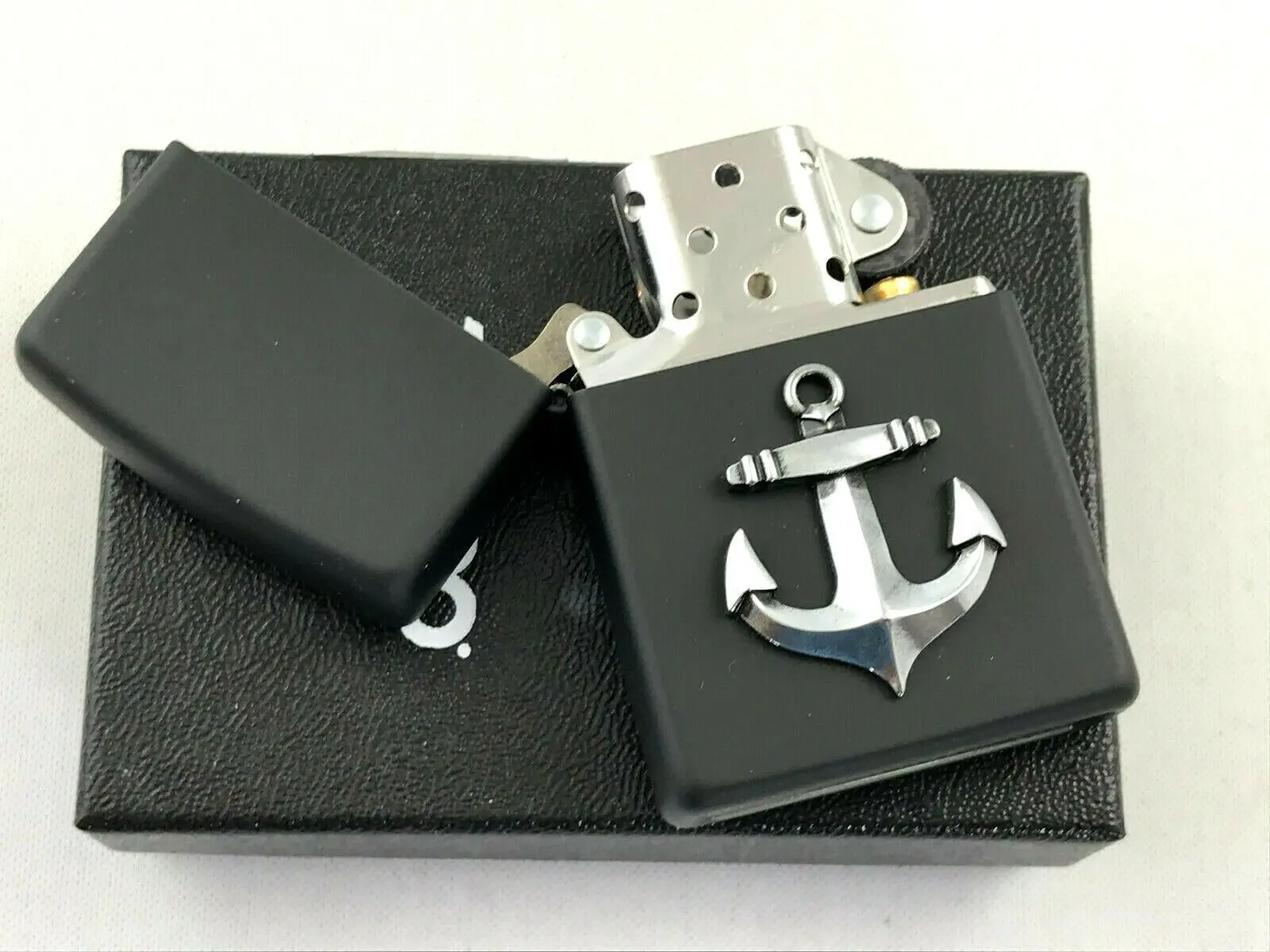 Zippo "Anchor".