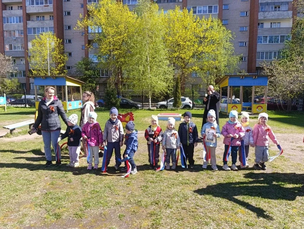ДЕНЬ ПОБЕДЫ в дошкольном отделении.  Ежегодно в честь праздника Победы мы проводим с нашими дошколят