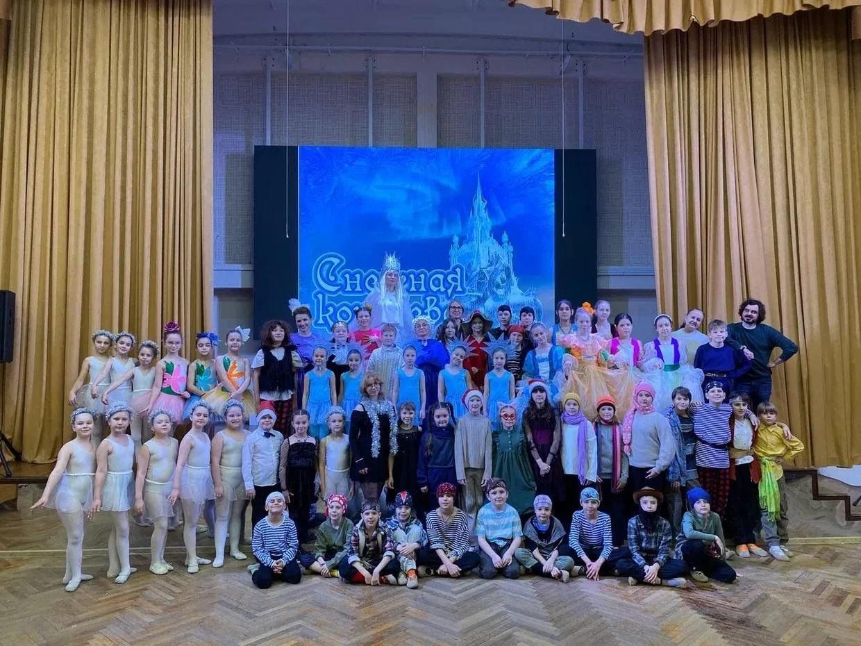 Спешим поделиться радостной вестью! 🥇Спектакль школьного театра «Снежная королева» получил диплом ла