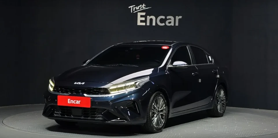 Стильный корейский седан! Kia K3 — комфорт, надежность и богатая комплектация.

🇰🇷 Kia K3 1.6 MPi 