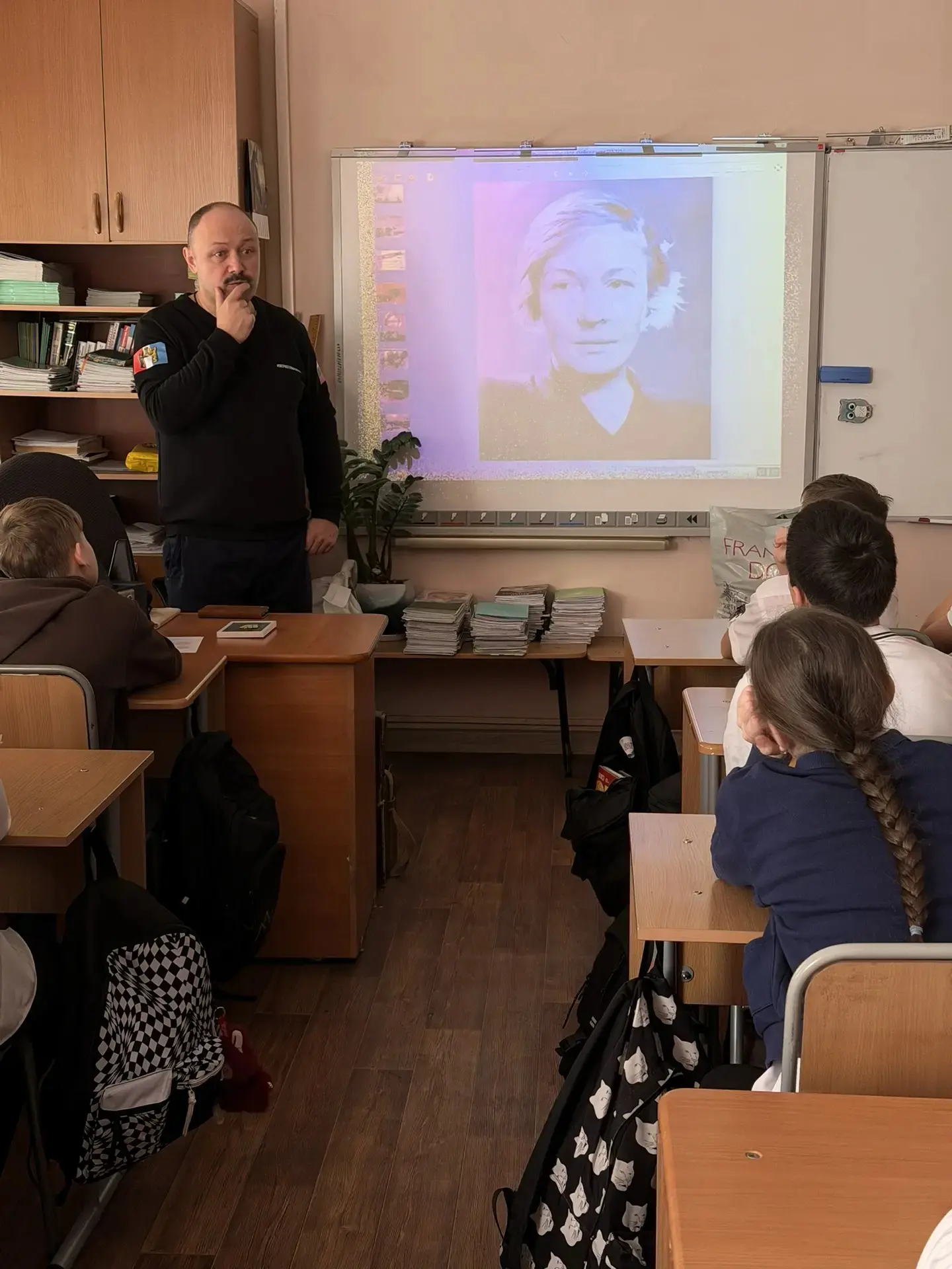 ✨Встреча с Павлом Валерьевичем Белых: урок памяти о блокаде Ленинграда  👍🏻Недавно у учеников 6 «Г» к