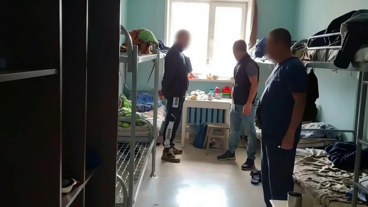 В Благовещенске семерых иностранцев выдворят из России после миграционного рейда