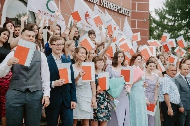 С дипломом Вятского ГАТУ можно претендовать на работу в лучших сельхозпредприятиях.
Сельскохозяйстве
