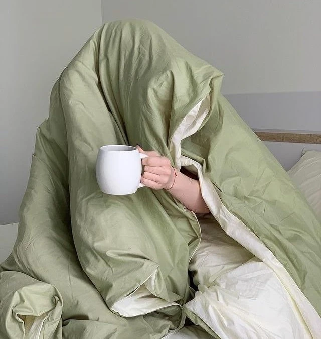 😴 Как недосып влияет на вес