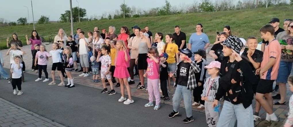 В г. Николаевске прошёл семейный слёт "Родные", посвящённый международному Дню семьи  в...