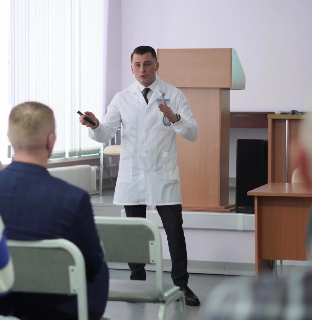 От лица всей нашей семьи передаю низкий поклон и безмерную благодарность всему медицици...