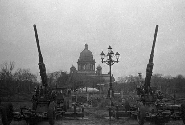 Сегодня исполняется 85 лет со дня начала Битвы за Ленинград 🫡