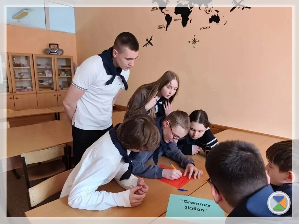 🇬🇧 ЧЕМПИОНЫ АНГЛИЙСКОГО 🇬🇧  В рамках декады иностранных языков в нашей школе среди учеников параллел