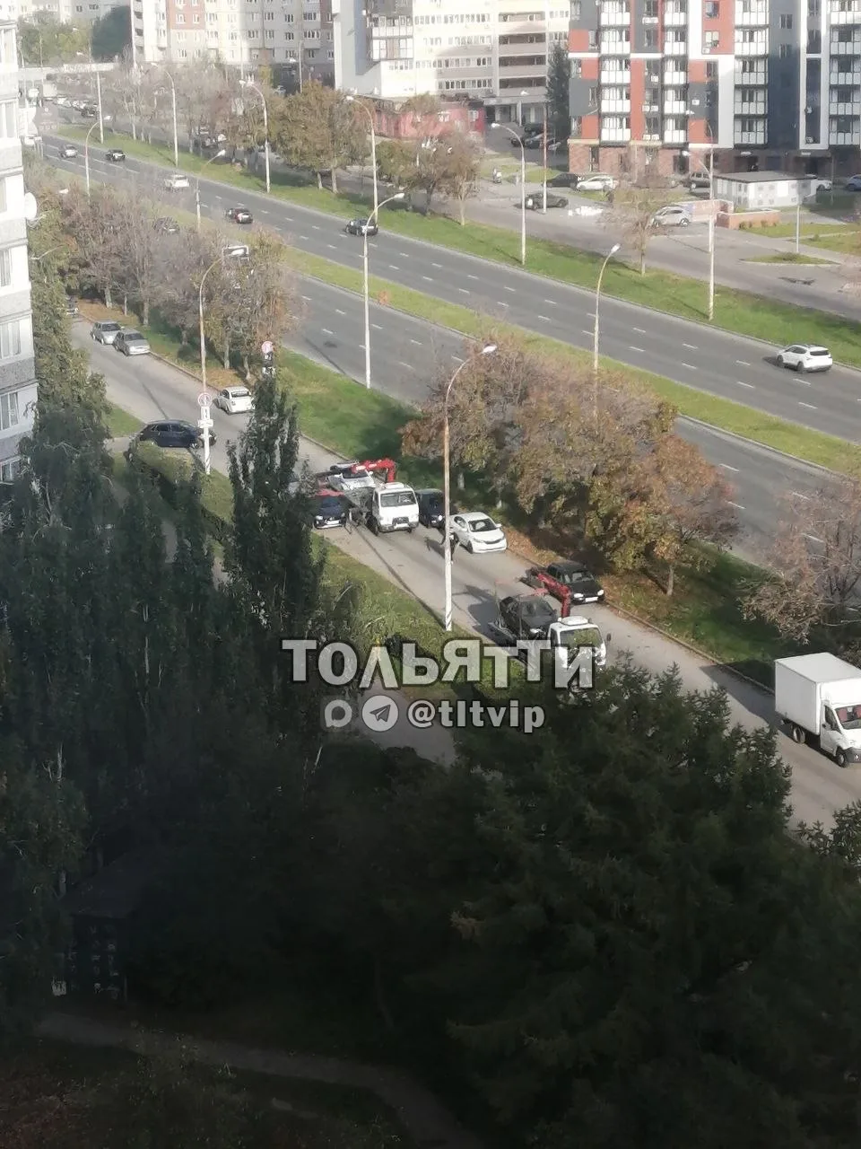 Внимание! Прямо сейчас начали эвакуацию авто по дублёру 40 лет Победы, 14, квартала под...