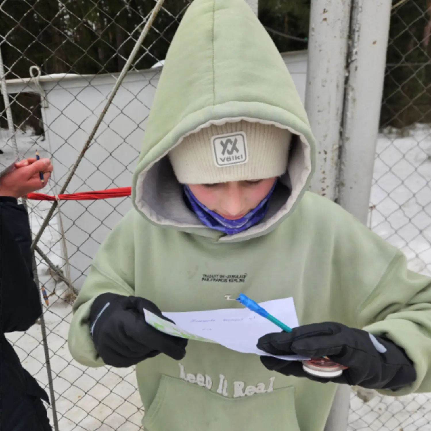 ❄️Пока многие в выходной день прятались по домам с горячим чаем, наши  спортсмены-ориентировщики вме