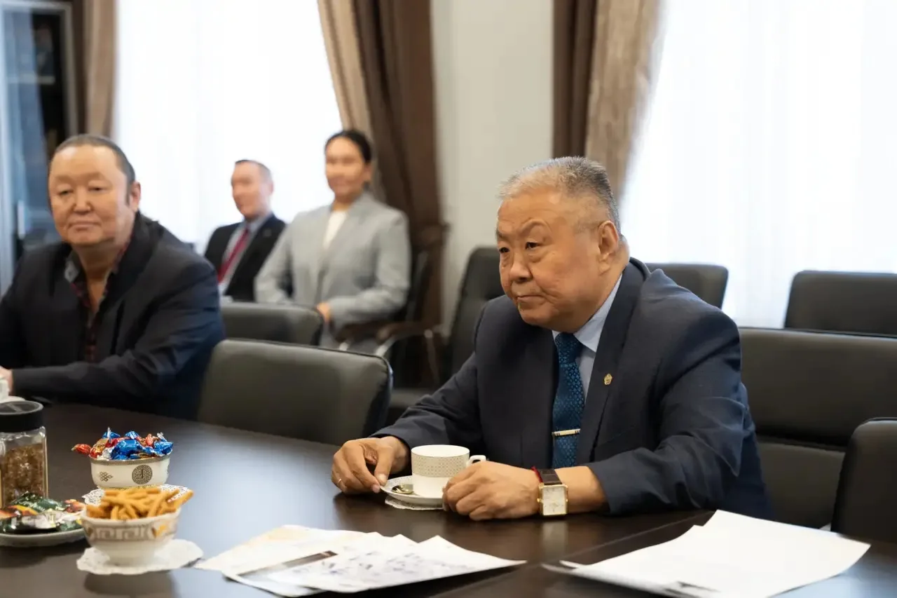🎭 Театральный мост дружбы: министр культуры Тувы встретился с руководством Норильского...