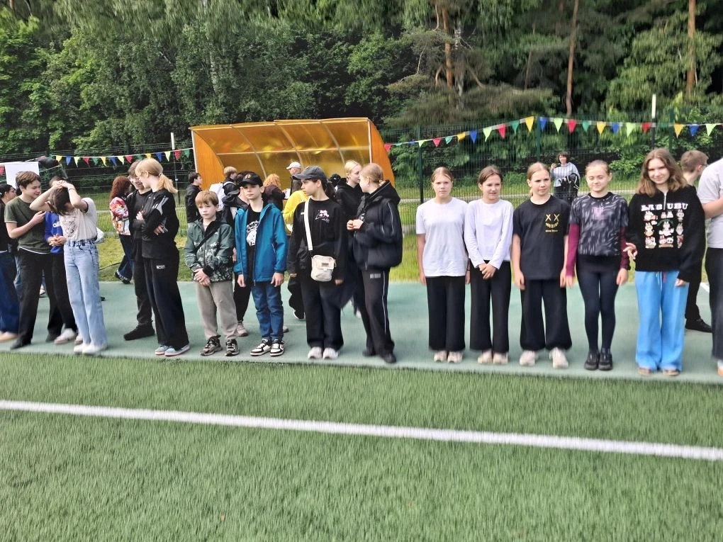 ✨30 мая  на стадионе "Метеор-Пехорка" проходил городской спортивный праздник, посвященный Дню защиты