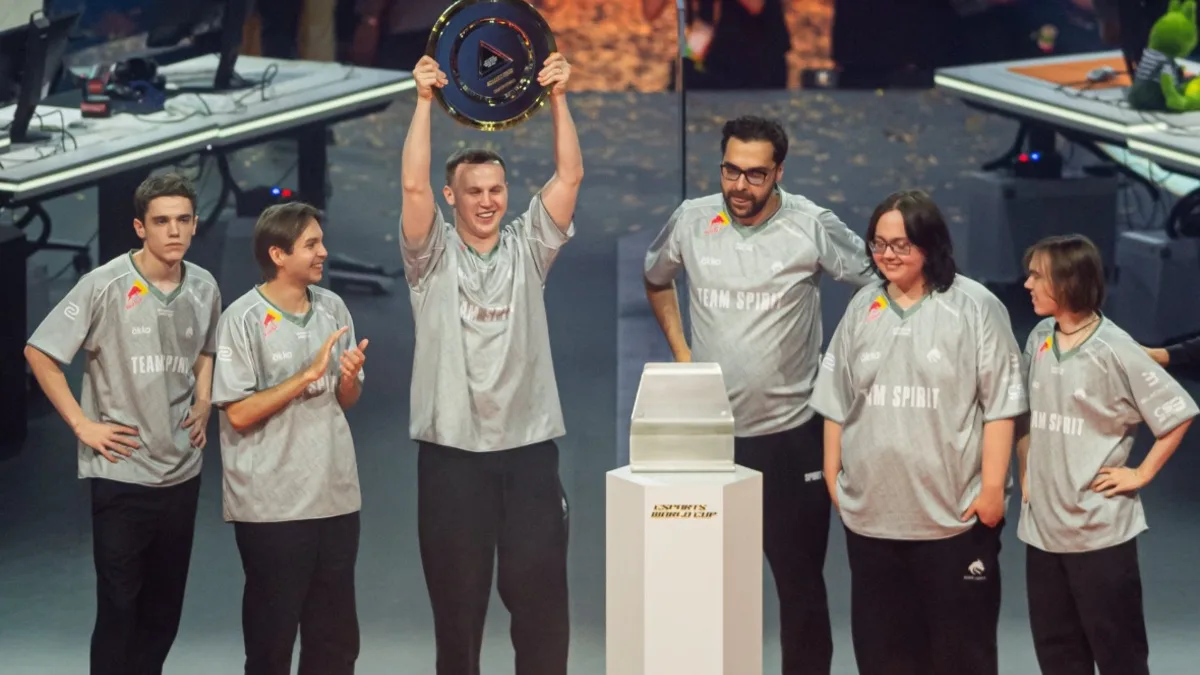 Team Spirit из России стала чемпионом мира дважды за день👏