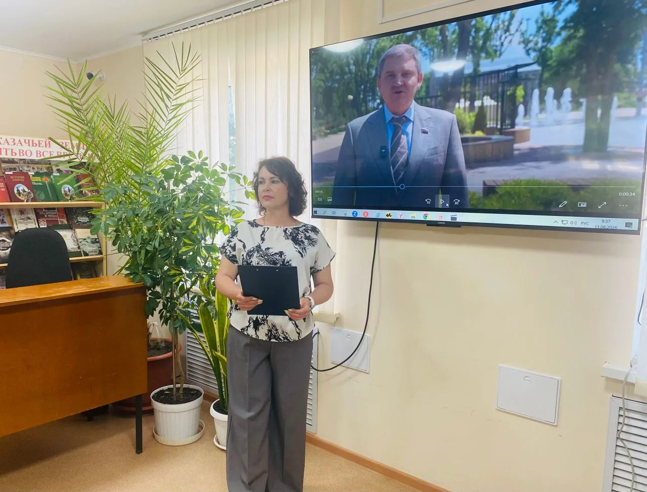 Тематические мероприятия впосвященный празднику Дню России прошли в библиотеках станицы.