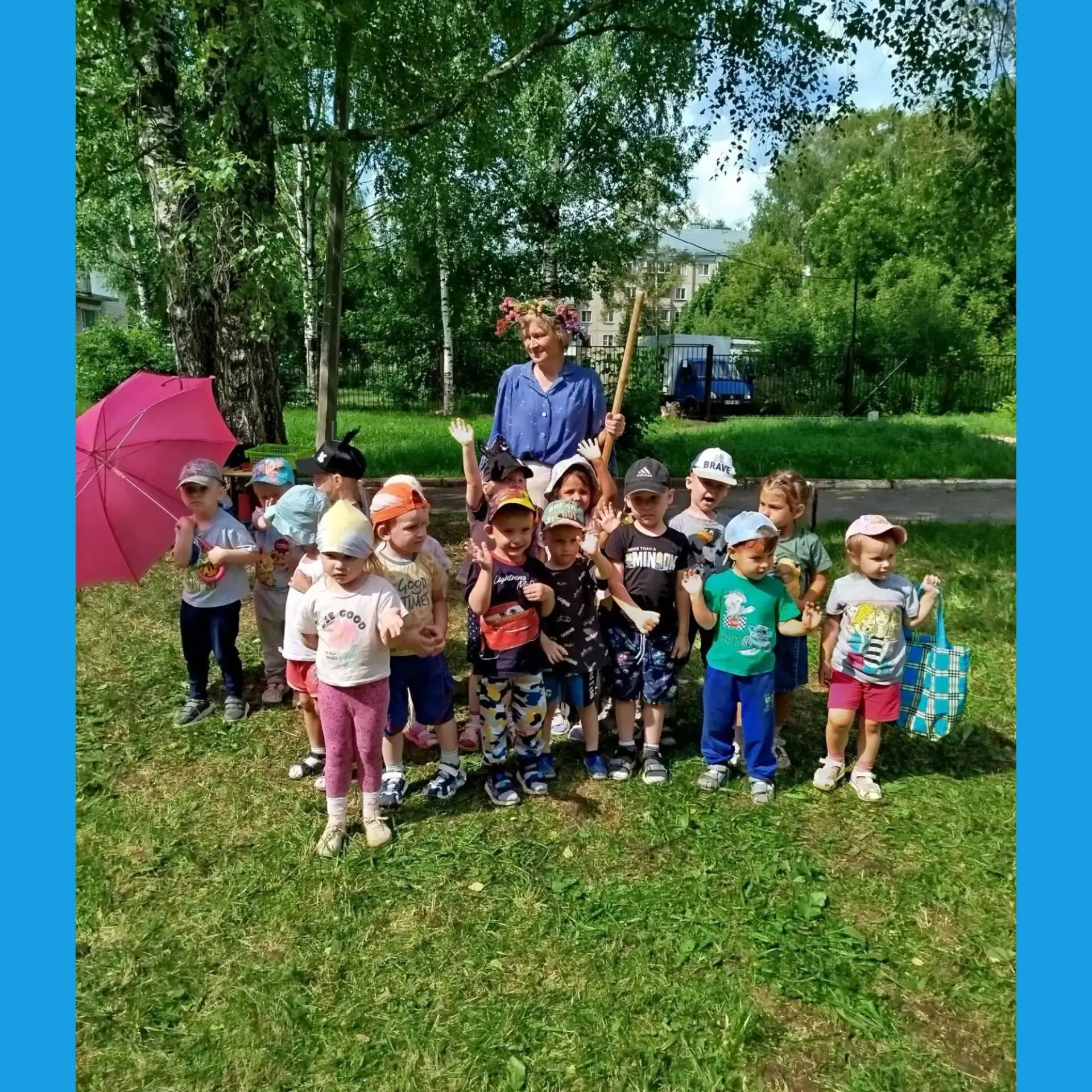 ☀️Лето, спасибо за приятные, яркие моменты!!!

Дети всех возрастных групп, собрались на зелёной лужа