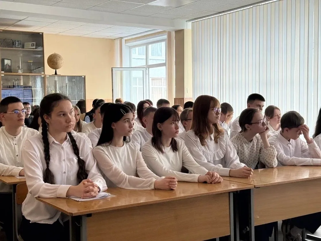 В школах города Курска и области проходят мероприятия в рамках проекта «Знай наших»  «Знай наших» - 