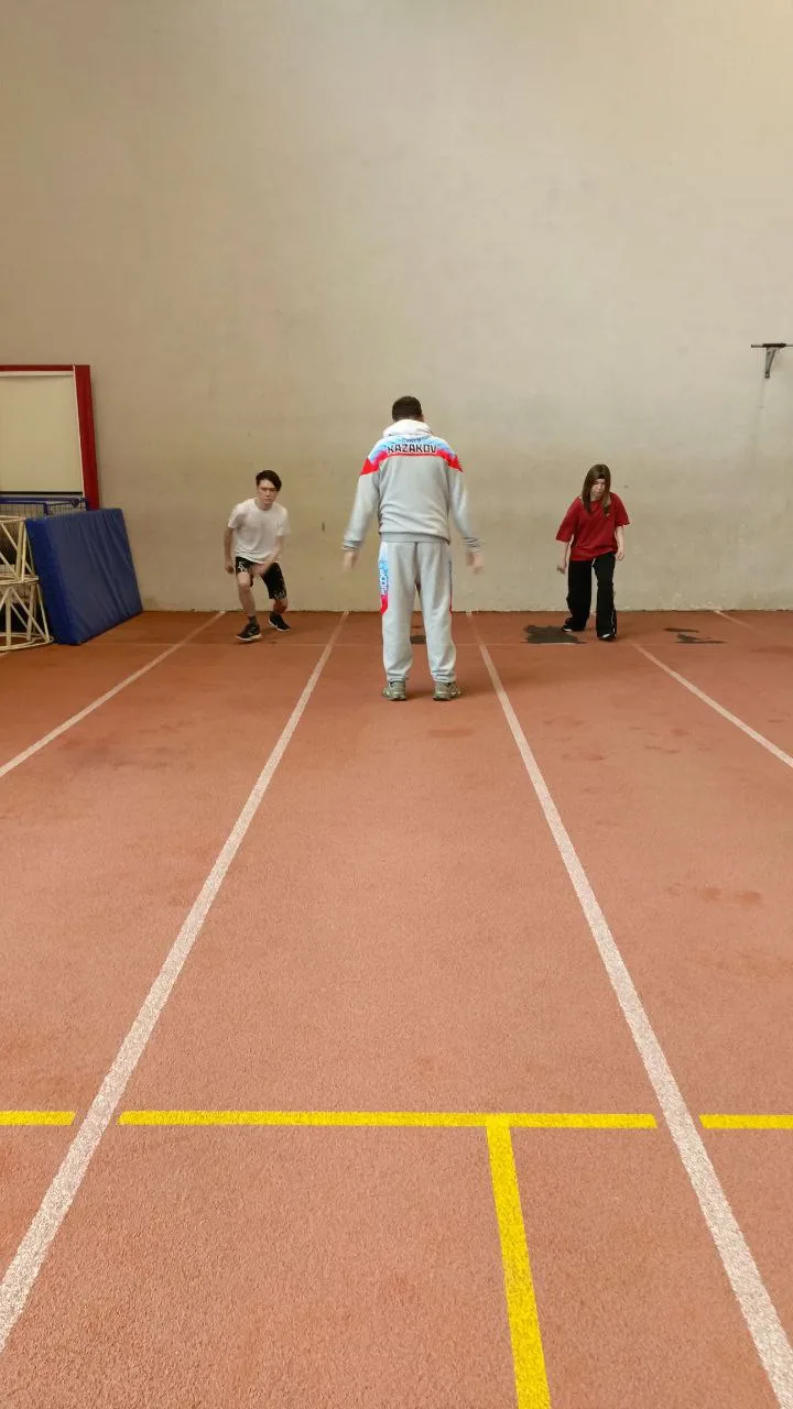 🏃‍♂️Быстрее ветра: наши ученики сдают беговые нормативы ГТО!  👟 4 марта во Дворце детского спорта ца