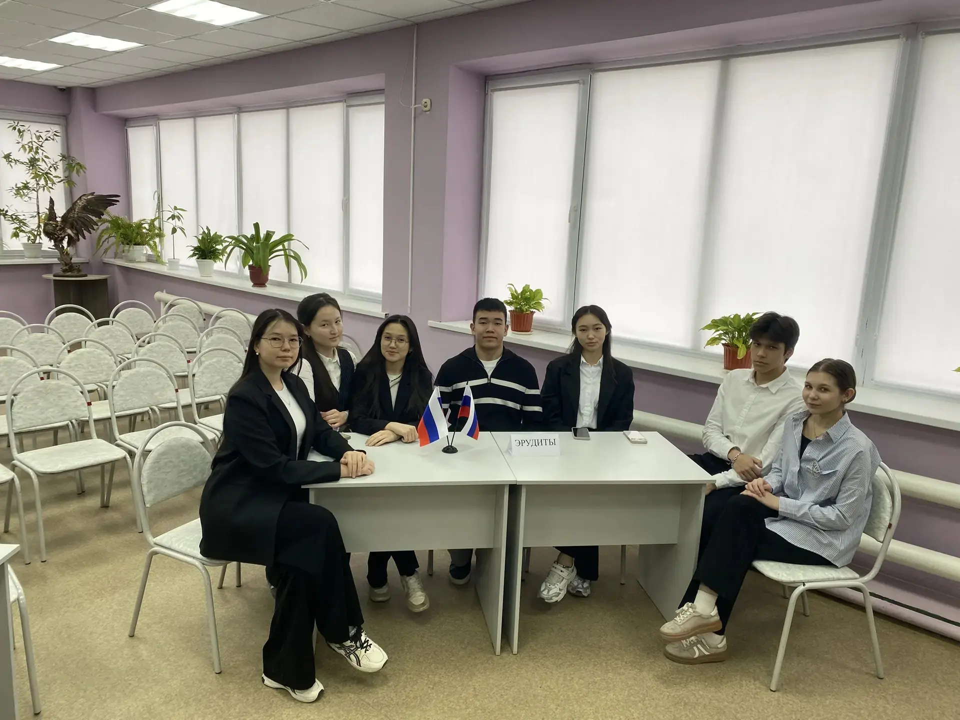 Твой голос — твой выбор! 🗳️ 11-классники «Движения Первых» изучают избирательное право!  Привет, буд