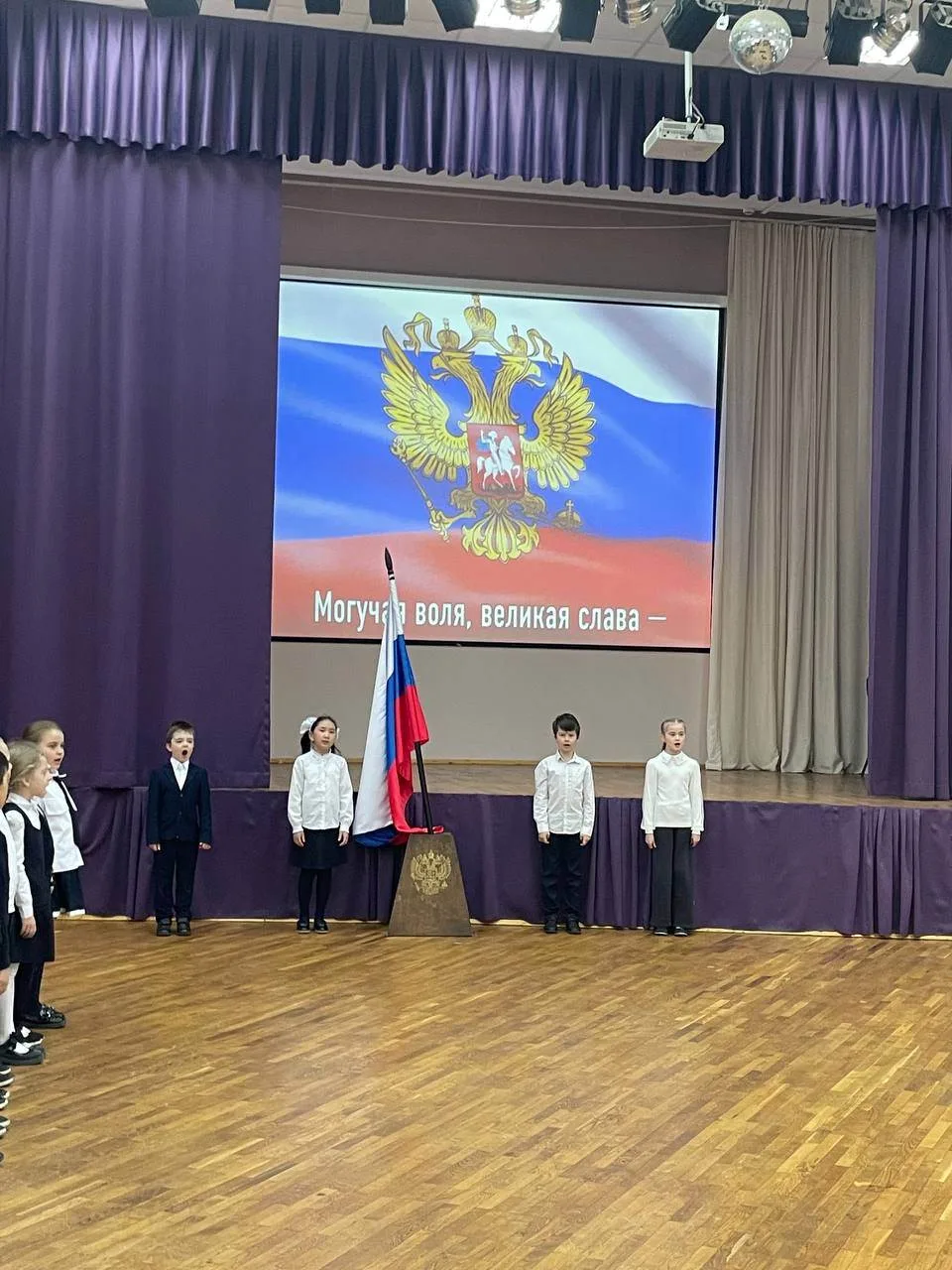 🌍 День Земли — каждый день!   ❤Сегодня на уроках «Разговоры о важном» мы говорили о том, что забота 