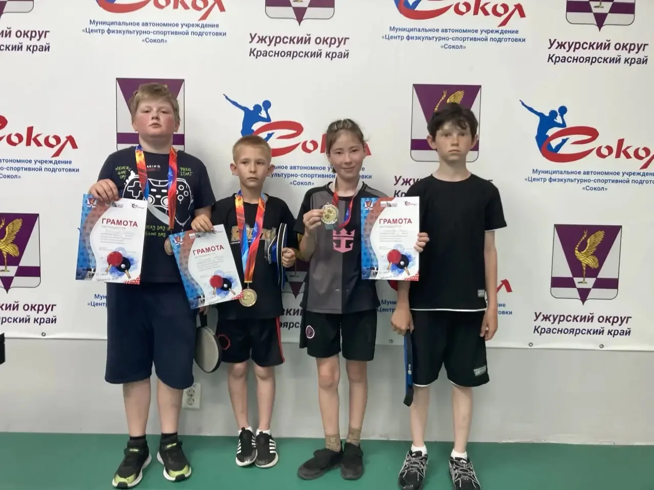 🎾 7 июня  в п. Кулун прошло открытое личное первенство по настольному теннису среди юношей и девуше