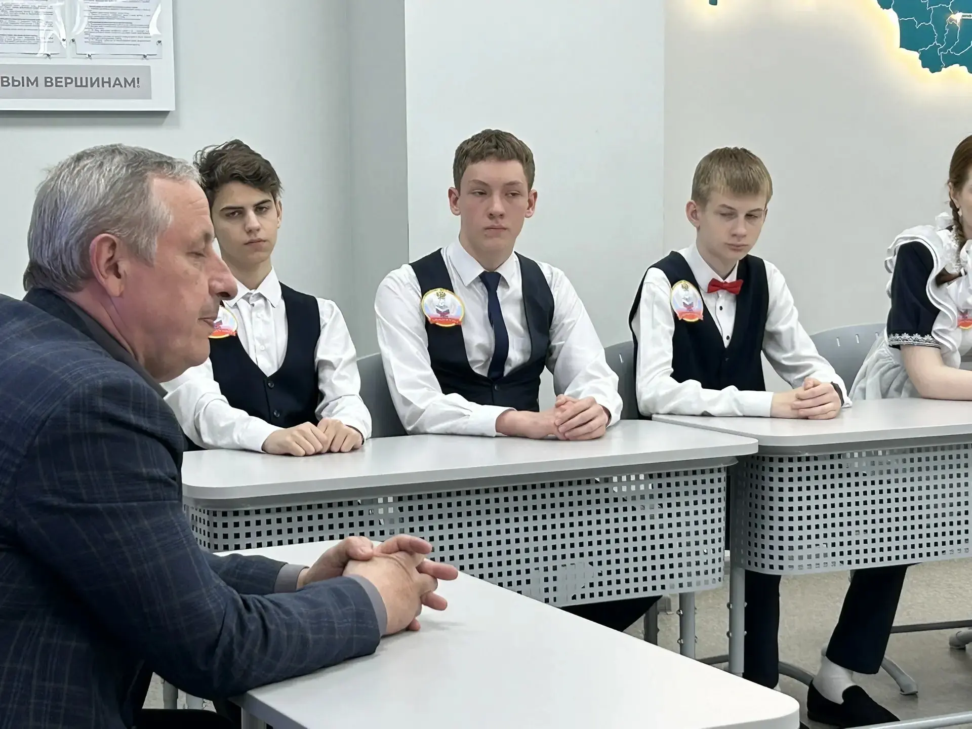 В преддверии Дня местного самоуправления, который отмечается в России 21 апреля, в школе состоялись 
