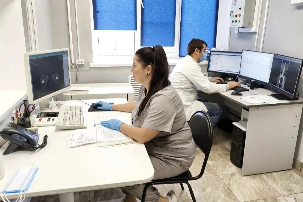 🏥 Алгоритмы ИИ выявили признаки патологий в 50 тысячах исследований в Ростовской области

✅ На Дону