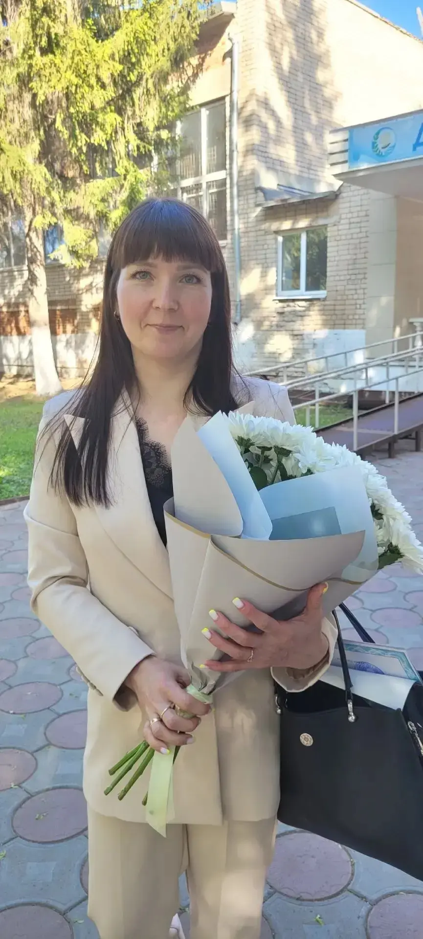 Педагоги школы - победители конкурса на соискание премий Губернатора Самарской области. 
Подведены и
