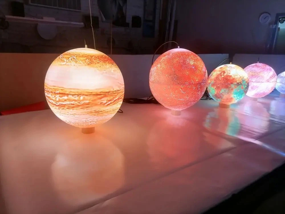 Сегодня у нас на производстве парад планет☀️☄️🌏🌓🌔🪐Изготовили световые шары диаметро...
