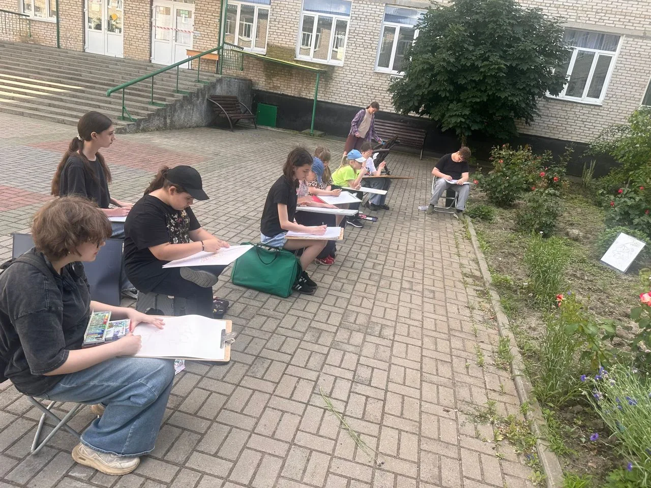 Наступило долгожданное лето, а вместе с ним установилась прекрасная, солнечная погода. ...