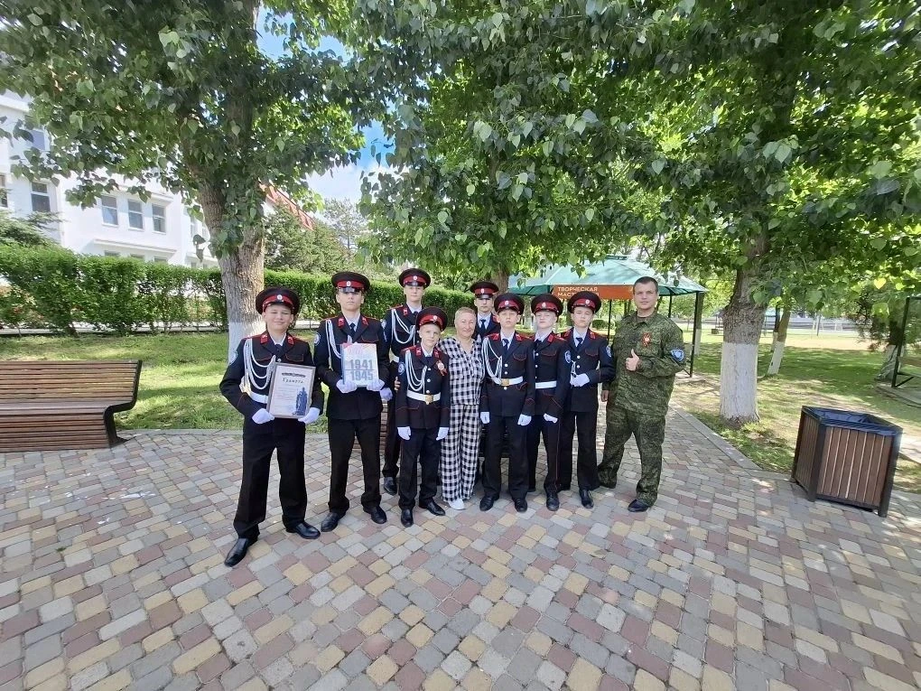 В городе Анапа завершился Всекубанский слёт классов казачьей направленности и кадетских корпусов!🔥
