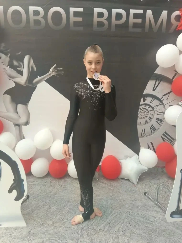 Ученица 3 «Б» класса, Путренко Вероника, в составе танцевального коллектива ЛСТ «Шанс» приняла участ