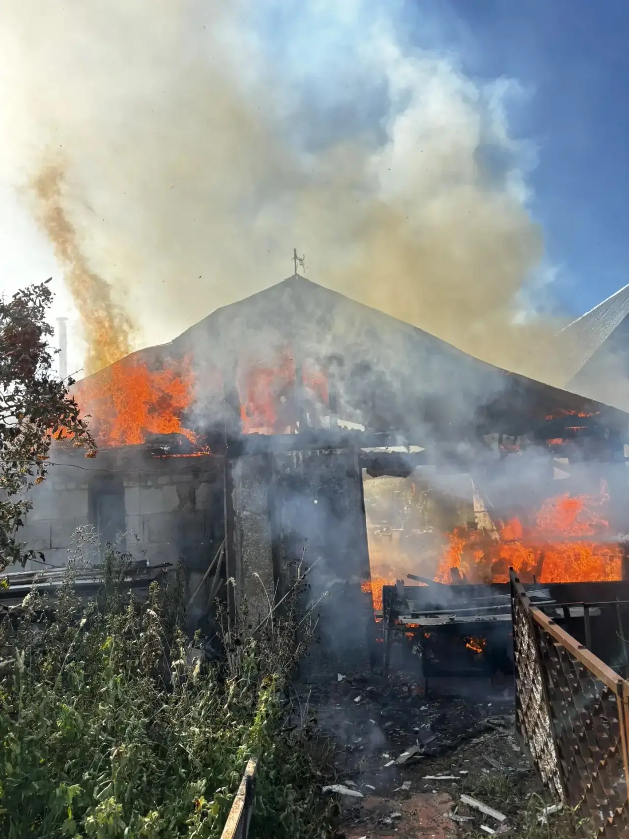 🔥 В селе Пермяки произошёл пожар.