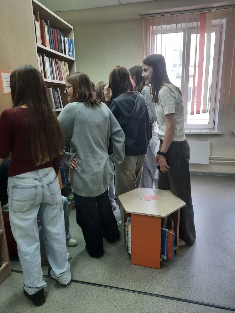К 65- летию полета в космос Юрия Гагарина в БИЦ " Универс" прошла неделя космоса. В начальной школе 