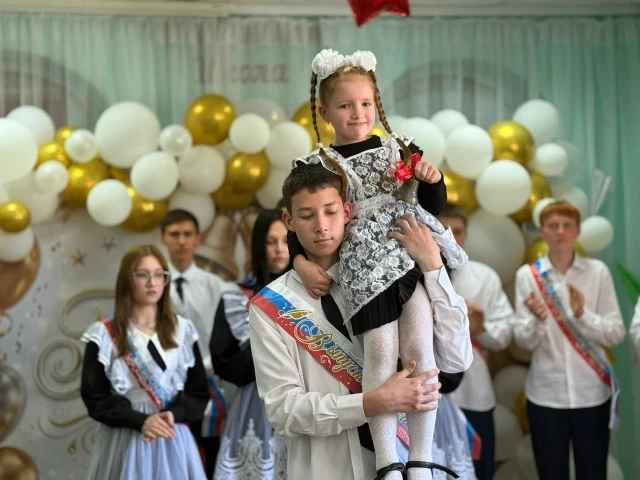 🔔ПОСЛЕДНИЙ ЗВОНОК 2026

✨26 мая нарядный актовый зал школы наполнился улыбками, крепкими дружескими