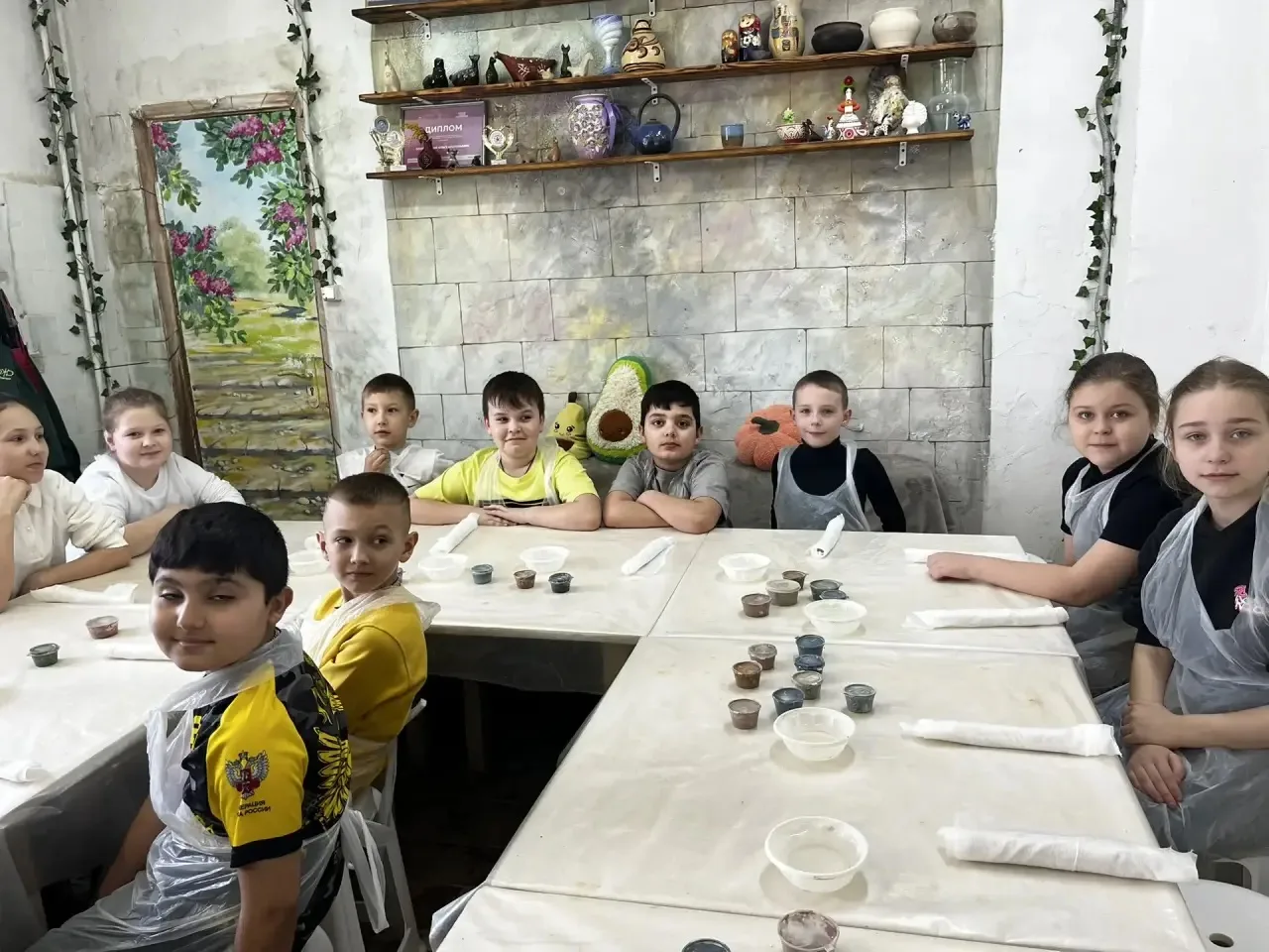 Наши руки не для скуки! 🤚🏺  Вчера у 3 «Б» класса был не обычный школьный день, а самый настоящий тво