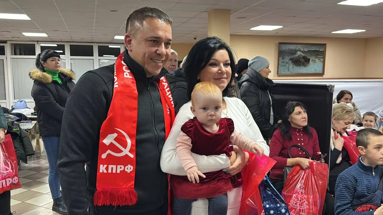 Вместе с моим товарищем, сенатором-коммунистом Айратом Гибатдиновым посетили Курскую область – один 