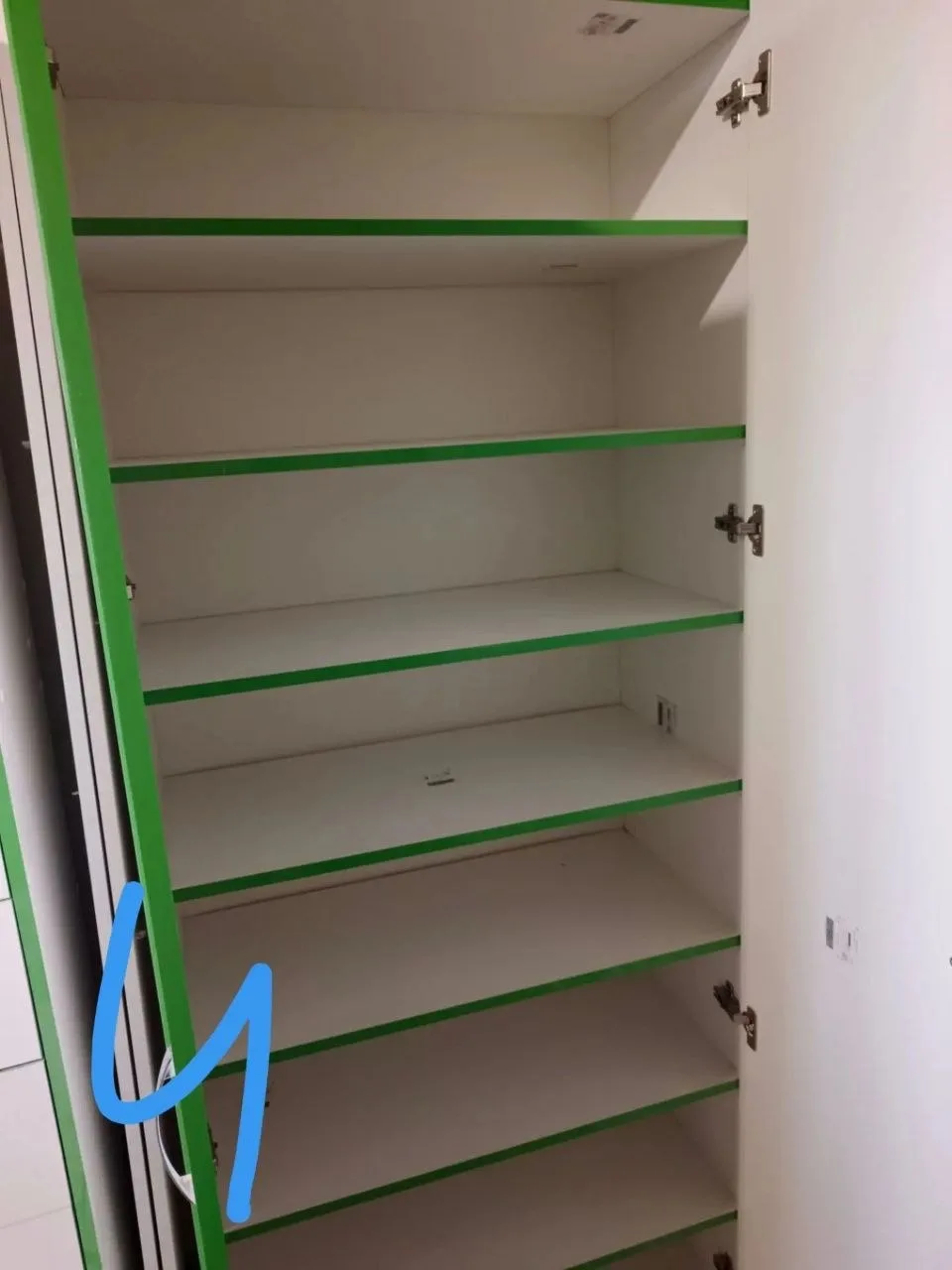 Продам шкафы разного плана под что угодно , цена за 1 единицу