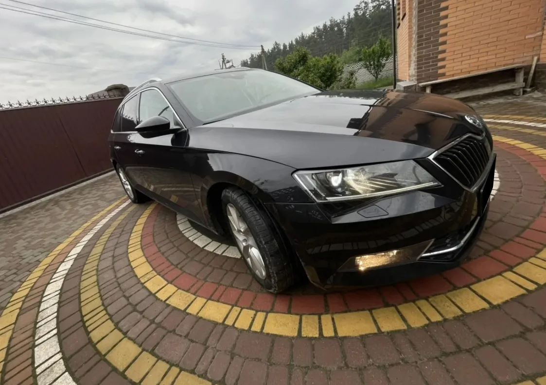ТЕЛЕГРАМ [контакт скрыт]

Skoda Superb 2019 
Комплектация: 1.6 TDI DSG Premium Edition 
Пробег: 50 0