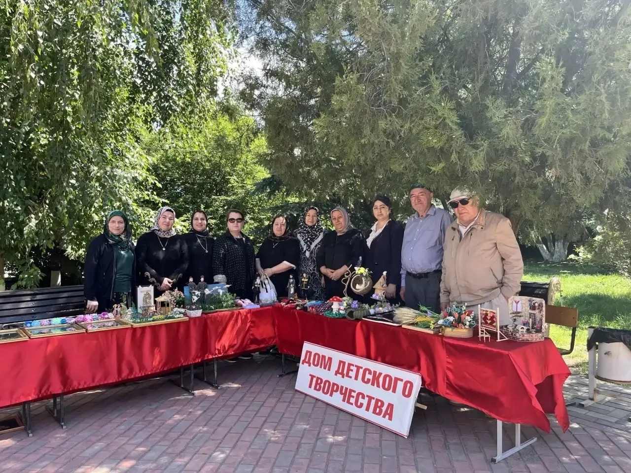 Выставка к Дню защиты детей.
