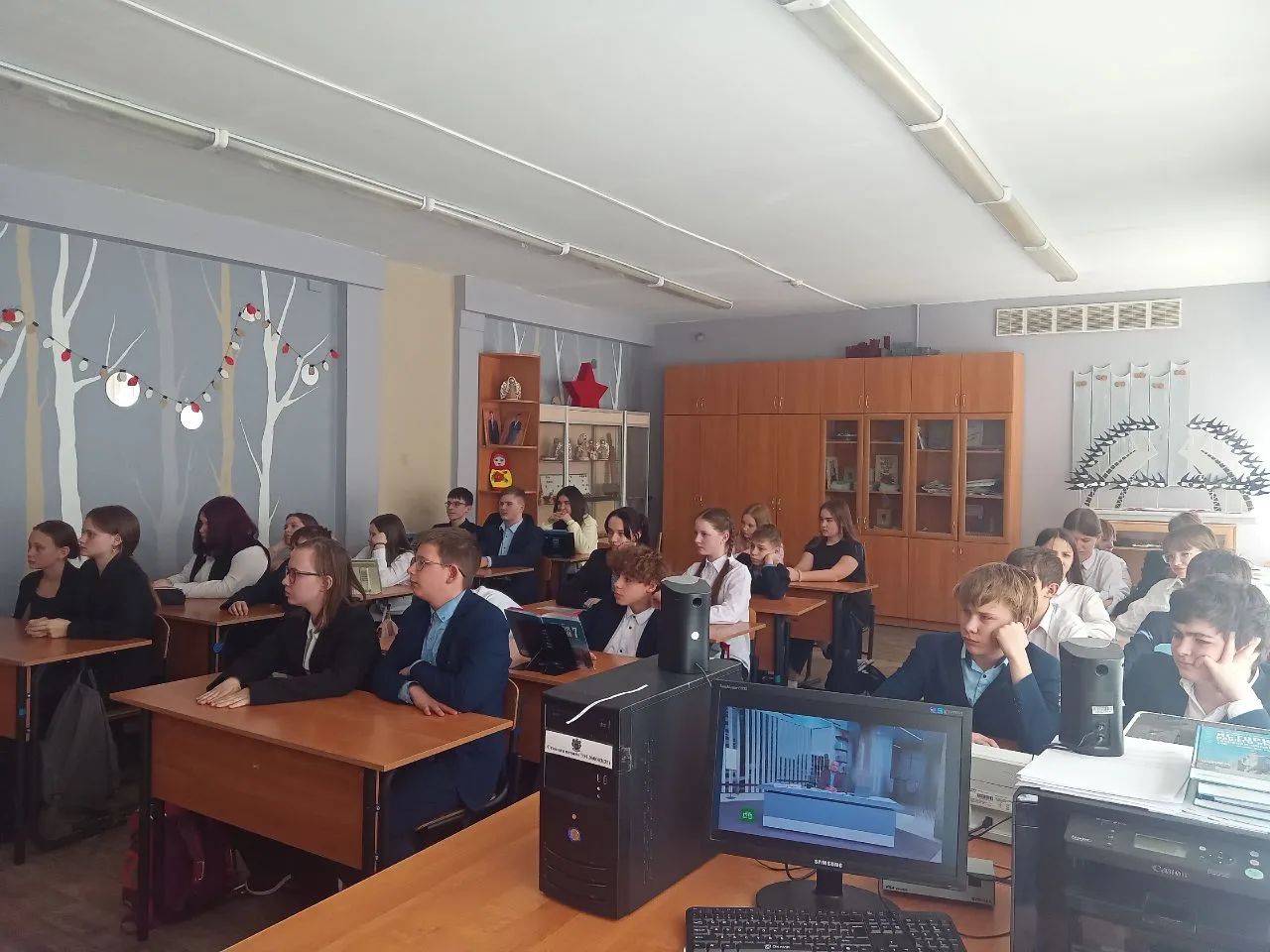Кибербуллинг и безопасное поведение в интернете  Сегодня гимназисты приняли участие в онлайн-лекции,