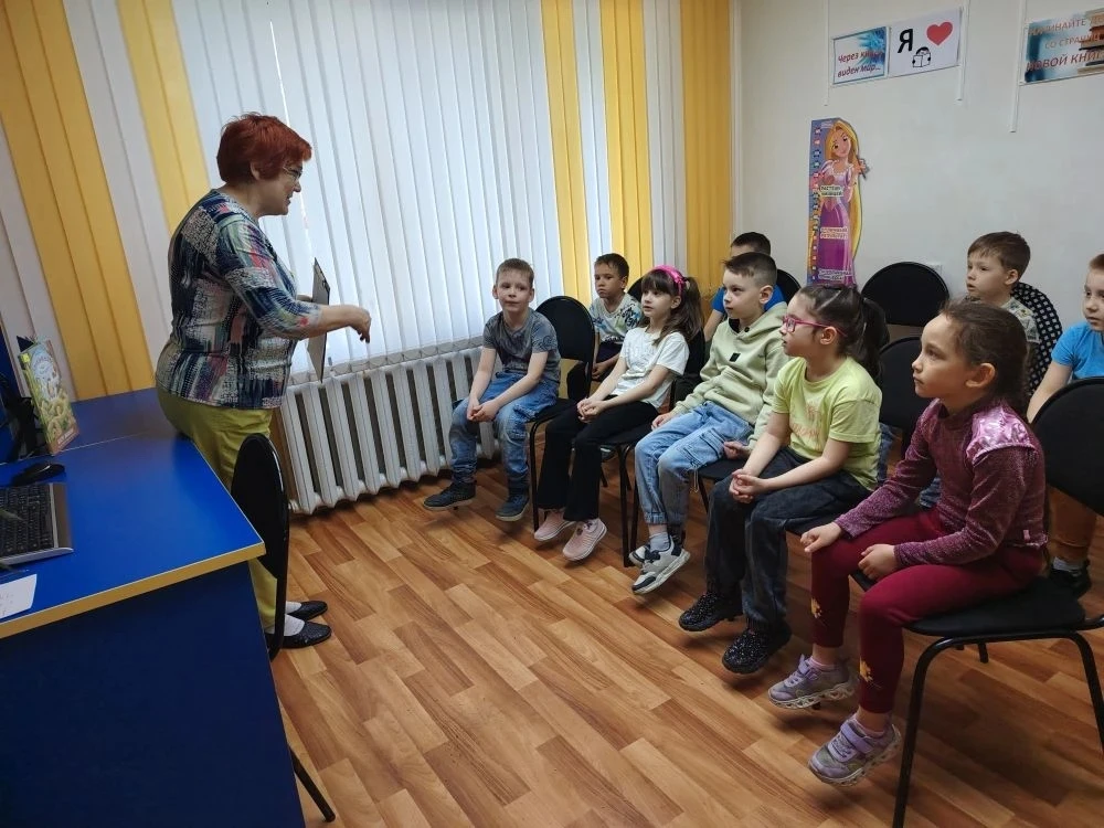 ✔️Сегодня воспитанники группы 12 детского сада 54 "Искорка" посетили библиотеку-филиал ...