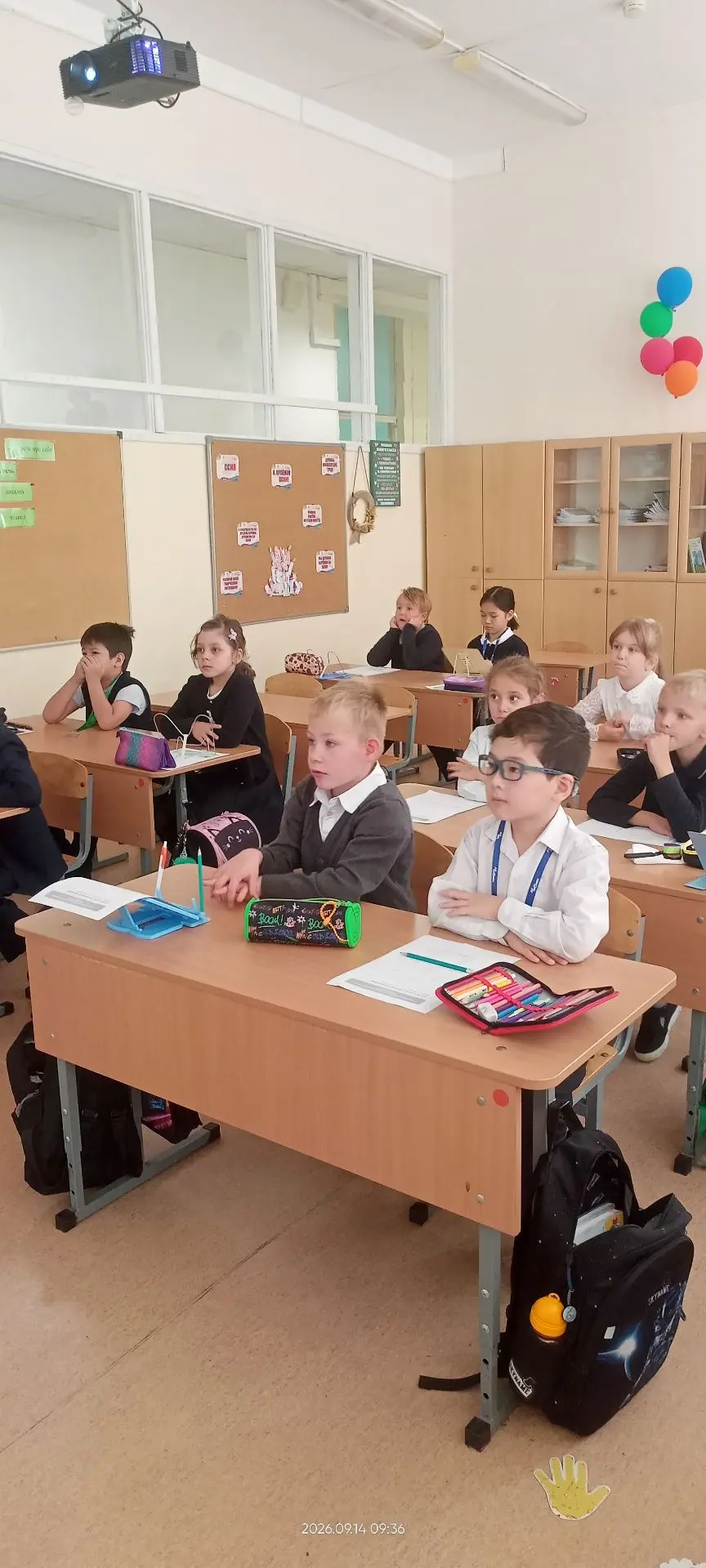 ✨  Наши ученики впервые побывали в гостях у школьной библиотеки! Ребята узнали, как уст...