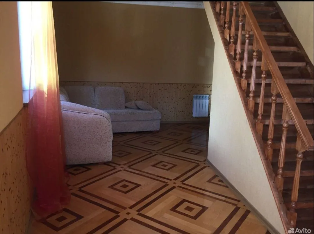 #ЯЛТА  🏠 Сдам дом 2 этажа , 150 кв.м в центре города с шикарным видом на всю Ялту, большие светлые к