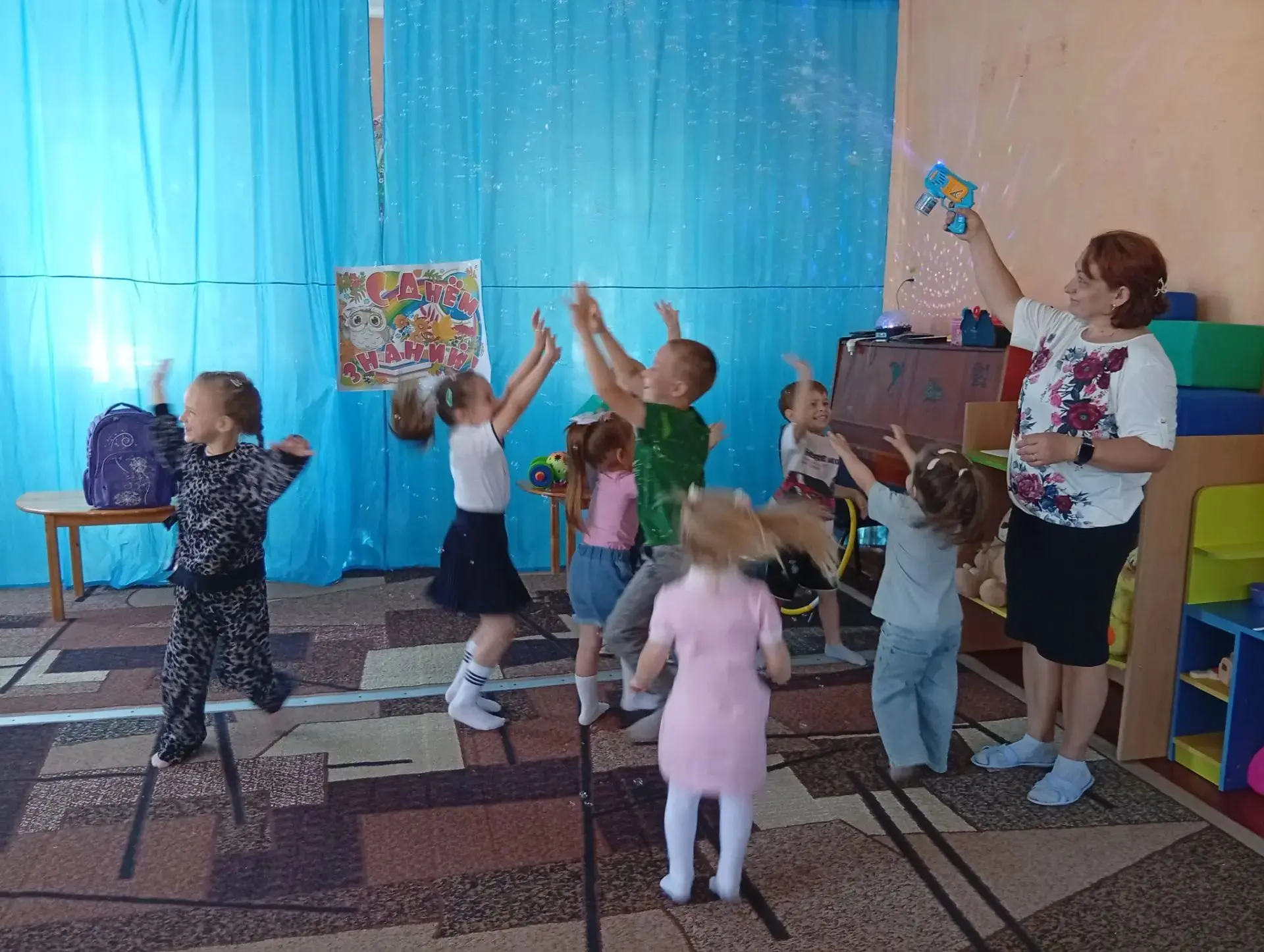 1  сентября в МБДОУ Нагибинском детском саду прошел праздник «Путешествие в страну Знан...